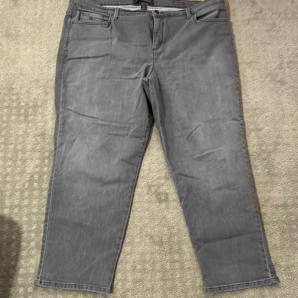 Grey jeggings!